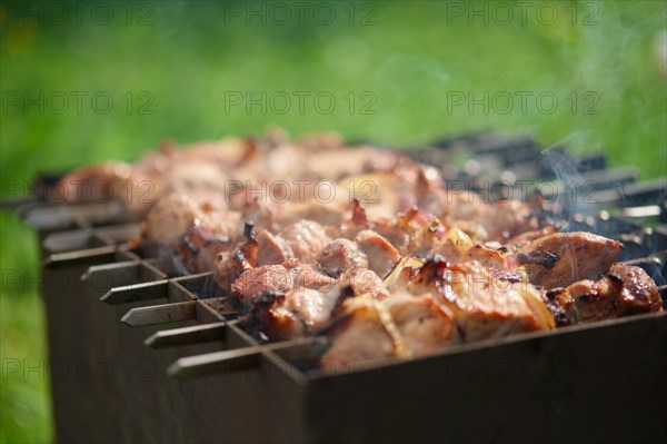 Process of cooking shashlik from pickled meat outdoor