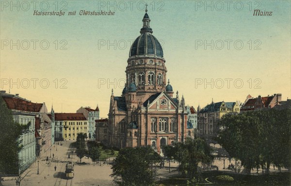 The Kaiserstrasse and the Christuskirche in Mainz