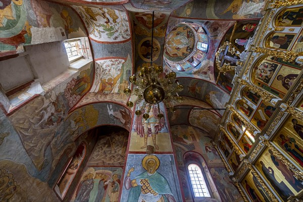 Icons on the wall of the Bogoroditse-Uspenskiy Sviyazhsky Monastery