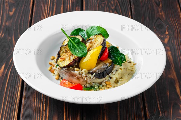 Roasted aubergine with bell pepper