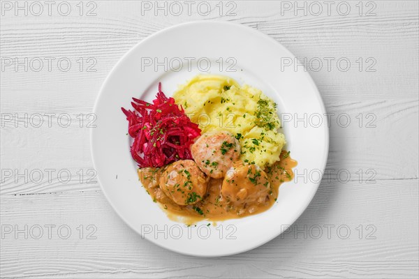 Top view of plate with meatballs