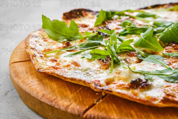 Thin-crust pizza dough with walnuts