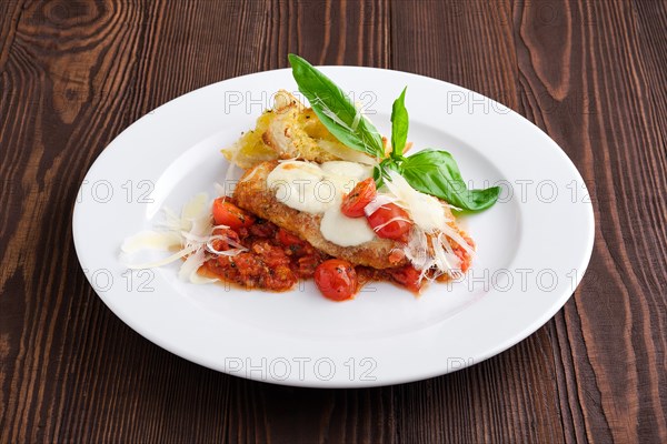 Roasted chicken fillet with tomato cherry