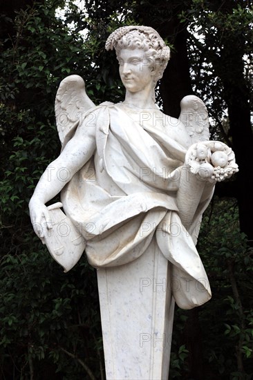 Statues and busts in the castle park