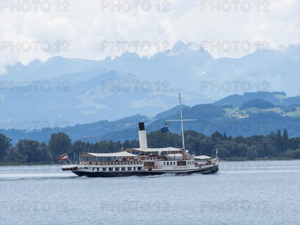 Paddle steamer Hohentwiel