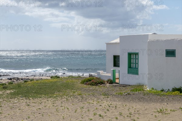 Small house on the beach of Playa Honda