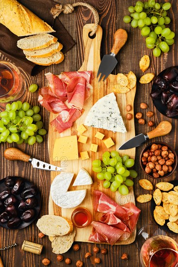 Top view of cheese plate with dorblu