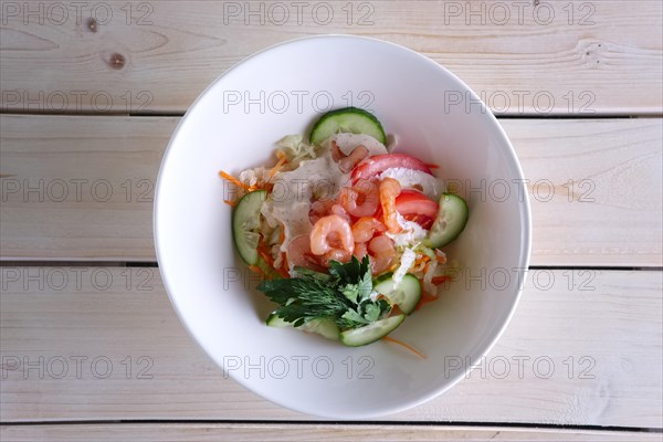 Salad with shrimps