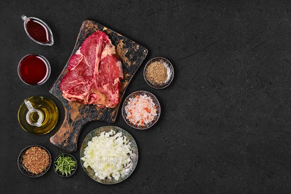 Preparation of Porterhouse steak in wine sauce