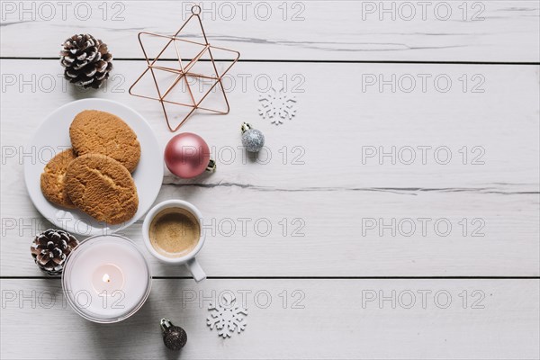 Cookies with shiny baubles table