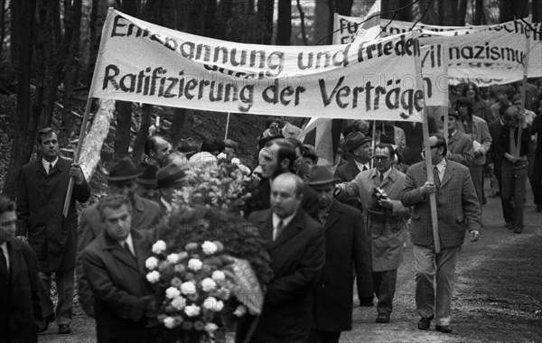 The honouring of the dead by the Nazi regime on Good Friday 1945