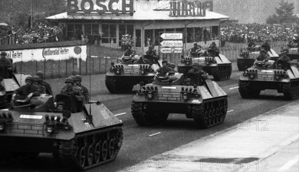 Parade of the Bundeswehr on the 20th anniversary of the founding of NATO in April 1969 at Dortmund Airport