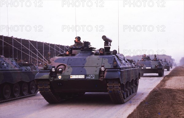 Bergen. Field parade of the Bundeswehr on the 30th anniversary of the founding of the Bundeswehr on 13. 11. 1985