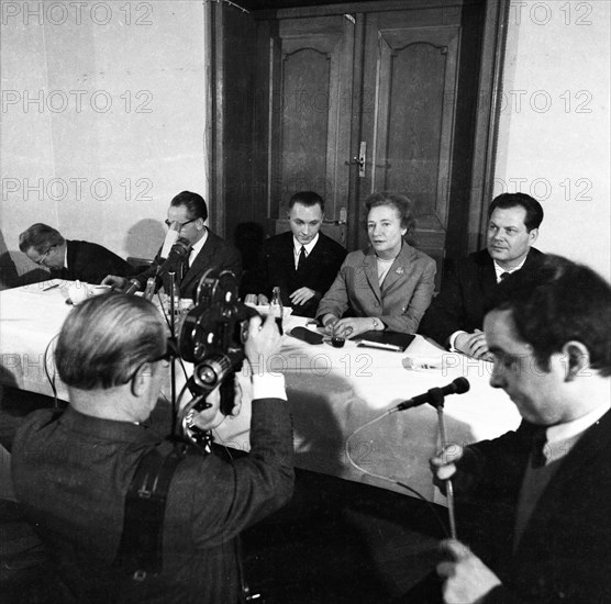 The first press conference of the KPD cadre