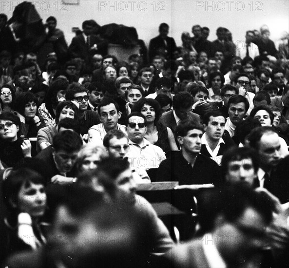 Congress of the student organisation SDS Sozialisischer Deutscher Studentenbund at the University of Frankfurt/M. on 22. 5. 1966