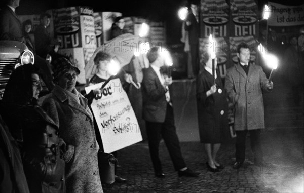 The peace movement demonstrated in Bonn on 16. 6. 1965 against the emergency laws and nuclear weapons