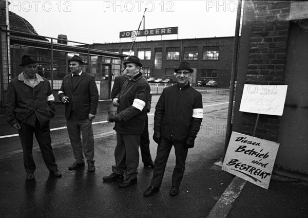 The collective bargaining dispute in the metal industry ended on 23 November 1971