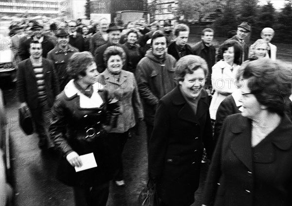 Employees of the Duesseldorf -Reisholz steel and tube works demonstrated on 6 November 1973 in Langenfeld-Immigrath against the loss of jobs