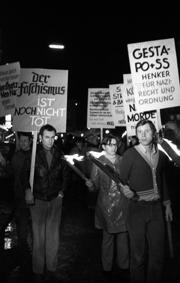 Cologne leftists demonstrated against neo-Nazis and international fascism through the city centre on 10. 11. 1968