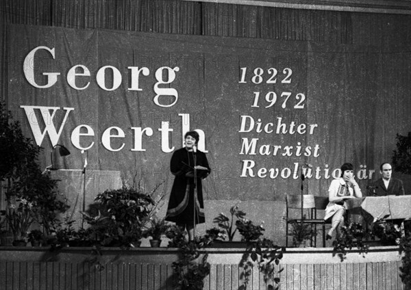 The 150th birthday of the poet Georg Weerth was celebrated on 17. 2. 1972 with an event in his native Detmold. Germany