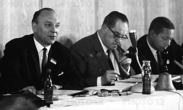 The SPD party congress of 1-5-6. 1966 in the Dortmund Westfalenhalle. Egon Franke