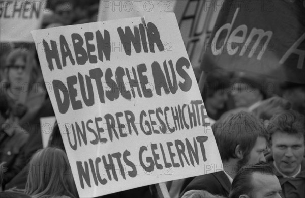 The 4th party congress of the radical right-wing NPD on 13 February 1970 in Wertheim in Baden-Wuerttemberg was accompanied by massive protests by democratic associations and parties