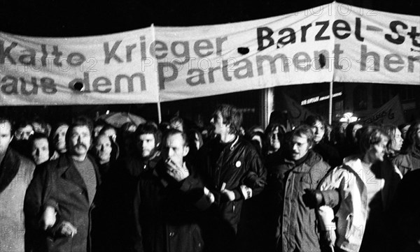 Supporters and friends of the SPD/FDP government coalition demonstrated in Bonn on 26 April 1972 with a torchlight march and rally in favour of the government and the ratification of the Eastern treaties