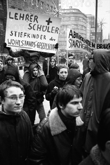 Students in the Ruhr area in the years 1965 to 1971 demonstrated in the Ruhr cities of Dortmund