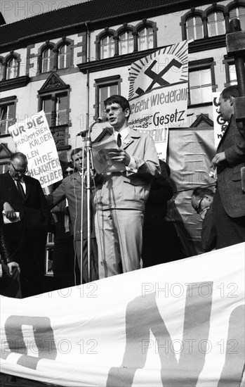 The Ruhr Action against the Emergency Laws in 1968 turned against the emergency legislation with numerous local actions by students