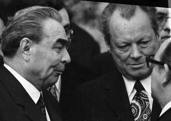 The visit of the Soviet head of state and party leader Leonid Brezhnev to Bonn from 18-22 May 1973 was a step towards easing Willy Brandt's East-West relations. Leonid Brezhnev at Gymnich Castle with Willy Brandt