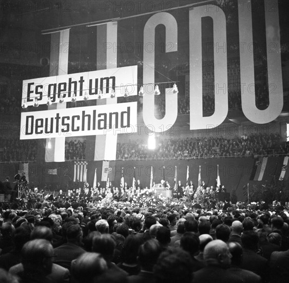 Election campaign for the 1966 federal election of the parties