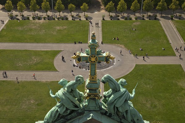 Elevated view over a cross of the Berlin Cathedral onto Lustgaten