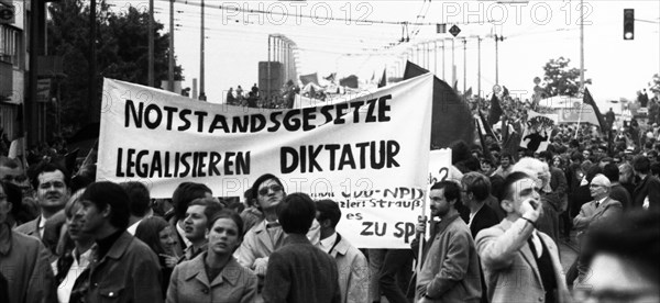 Many thousands of people gathered in Bonn on 11. 5. 1968 for the March on Bonn to protest against the emergency laws