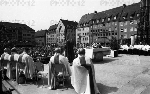 Every year the Sudeten German Landsmannschaft