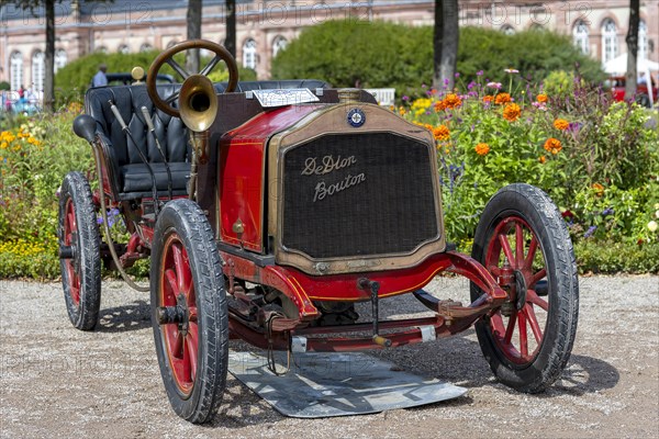 Vintage car DeDion Bouton Char-a-bancs