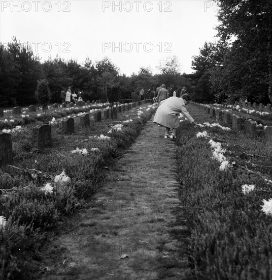 The traditional tribute to the dead Russians