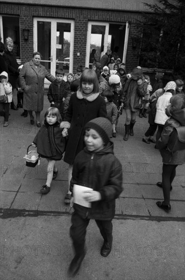 This colliery kindergarten with lots of music and paintings by Ruhrkohle AG