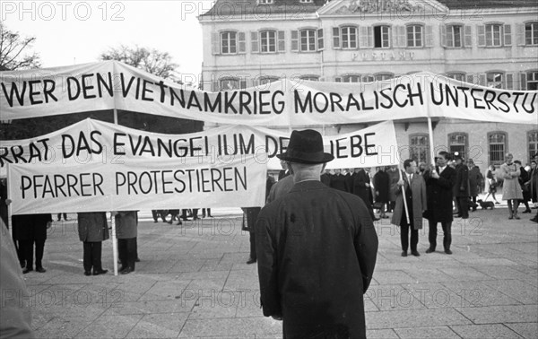 Those who support the Vietnam War betray the gospel of love. Pastors protest. With these slogans and sometimes wearing their robes