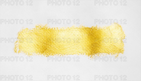 Isolated line gold paint