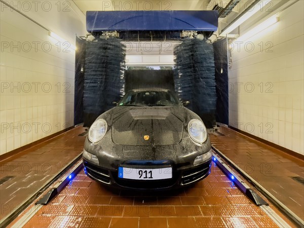 Mesmerizing 911 Car Wash Episode Moment Photography Mesmerizing 911 Car Wash Episode Moment Photography