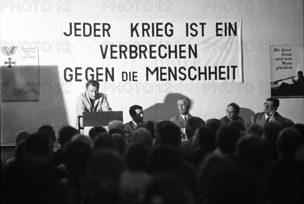 The anti-war day celebrated by trade unions and other democratic organisations was the day of Hitler's entry on 1. 9. 1939