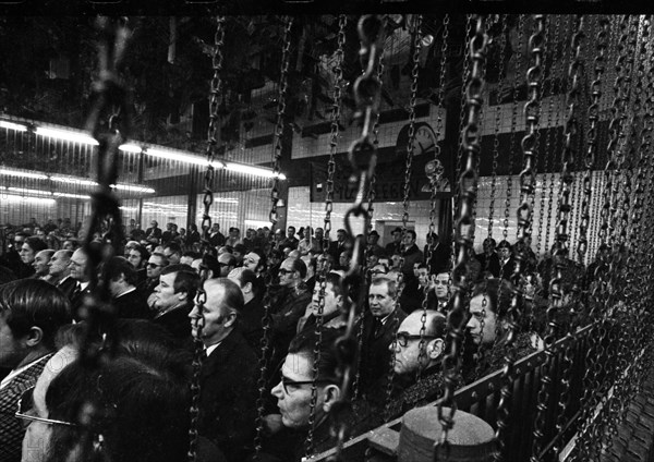 A workers' meeting in the wash-house of the Monopol colliery on 18 November 1973 in Kamen was replaced by a demonstration against the closure of the colliery