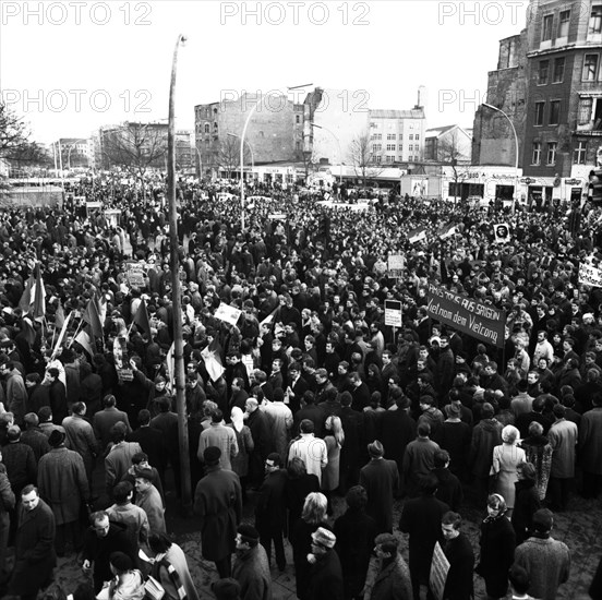 The 1968 International Vietnam Congress and the subsequent demonstration by students from the Technical University of Berlin and 44 other countries was one of the most important events of the 1960s and was influential in the student movement in Germany