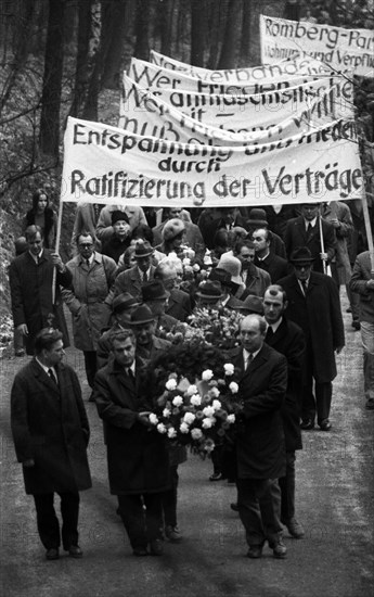 The honouring of the dead by the Nazi regime on Good Friday 1945