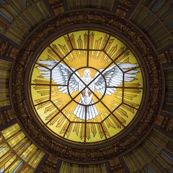 View into the dome with the round