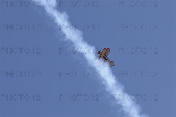 Biplane demonstration flight