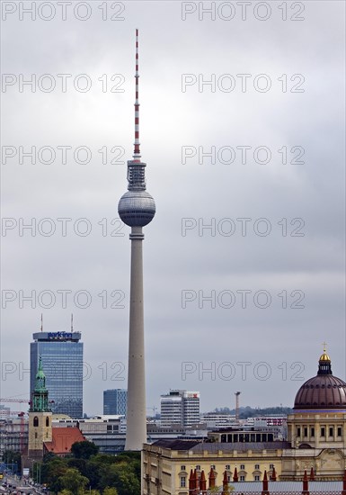 City panorama with the TV Tower and the Humboldt Forum