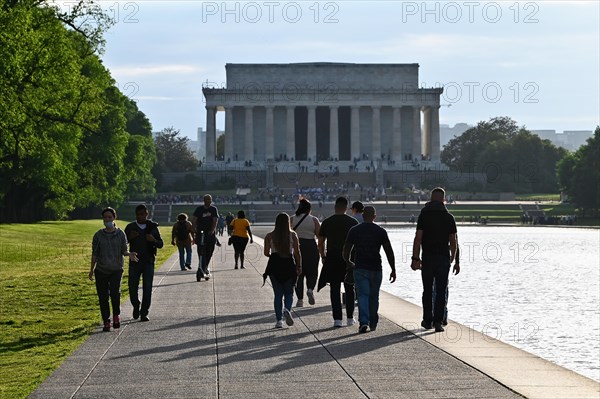 Lincoln Memorial and Reflecting Pool on the National Mall