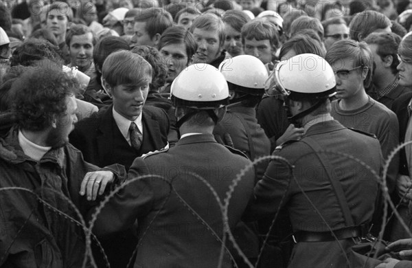 Far-reaching peaceful protests by students at the University of Muenster during the 1968 election campaign were answered by the police with the use of water cannons