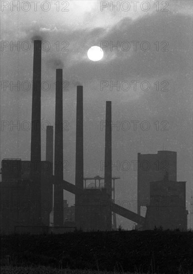 Characteristic of the Ruhr area around 1973 - here in Nov. 1973 - were the coal dumps all over the area. Dortmund Gneisenau Colliery